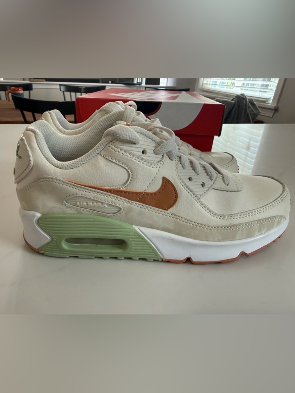 Nike Air Max 90 Leather 'Pale Ivory Honeydew' - Picture 4 of 6